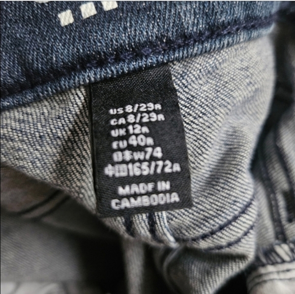 69 GAP TRUE SKINNY BUTTON FRONT FLY MEDIUM WASH INDIGO SIZE 8|29R - Picture 7 of 7